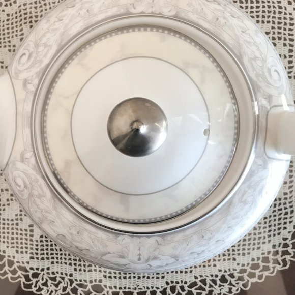 Teapot & Lid Naples Platinum by ROYAL DOULTON – RARE FIND - Picture 3 of 12